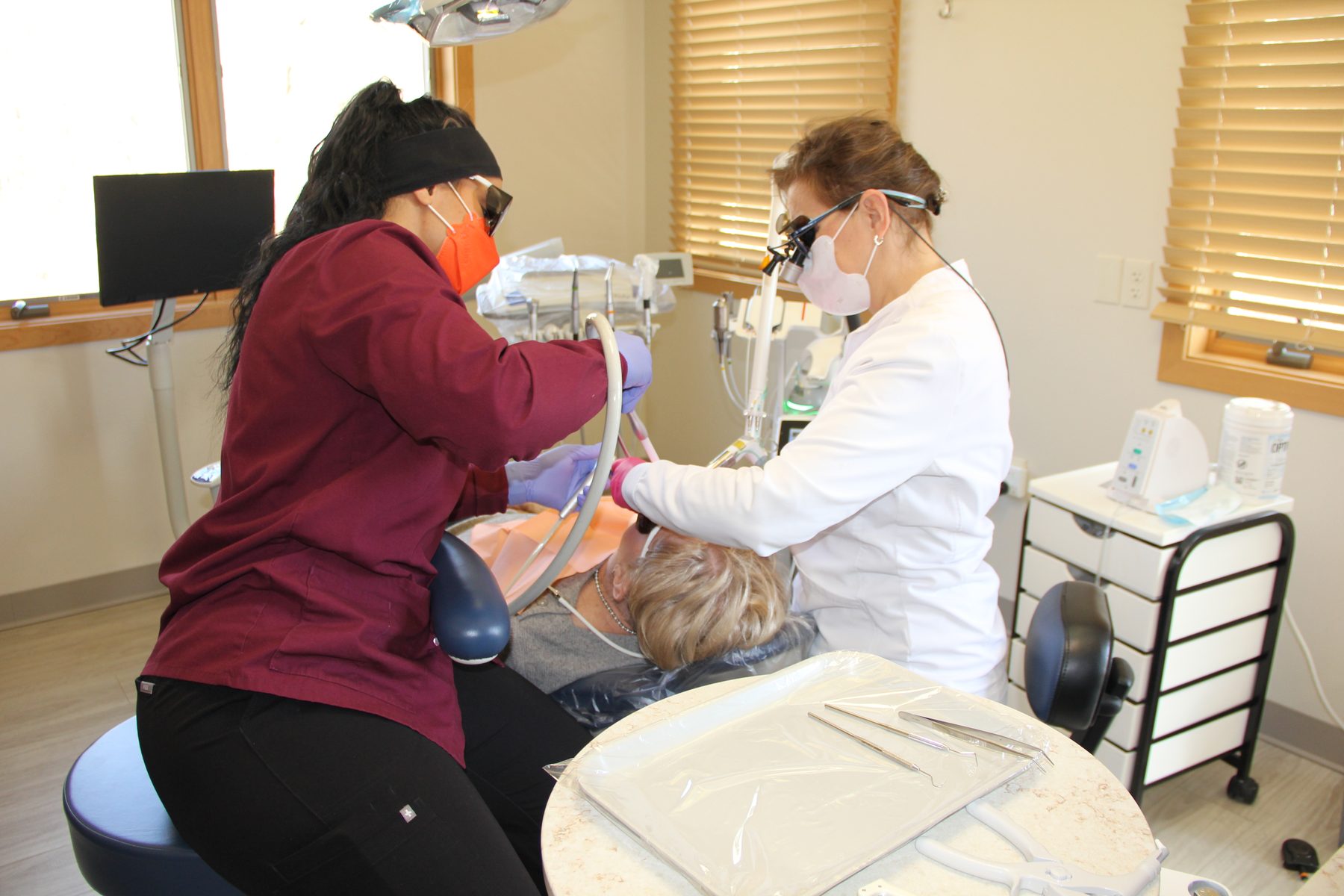 Dr. Ilies and assistant working · dr-ilies-working-2.jpg